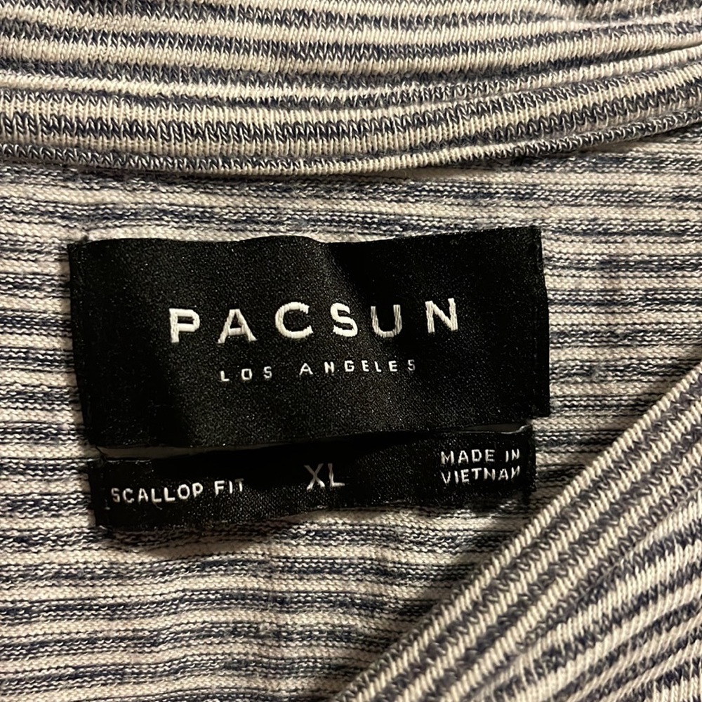MENS PACSUN SHIRT SIZE XL